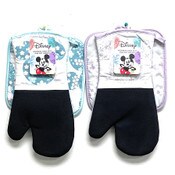 Wholesale - Mickey & Minnie Oven Mitt and Pot Holder Set, UPC: 042887338029